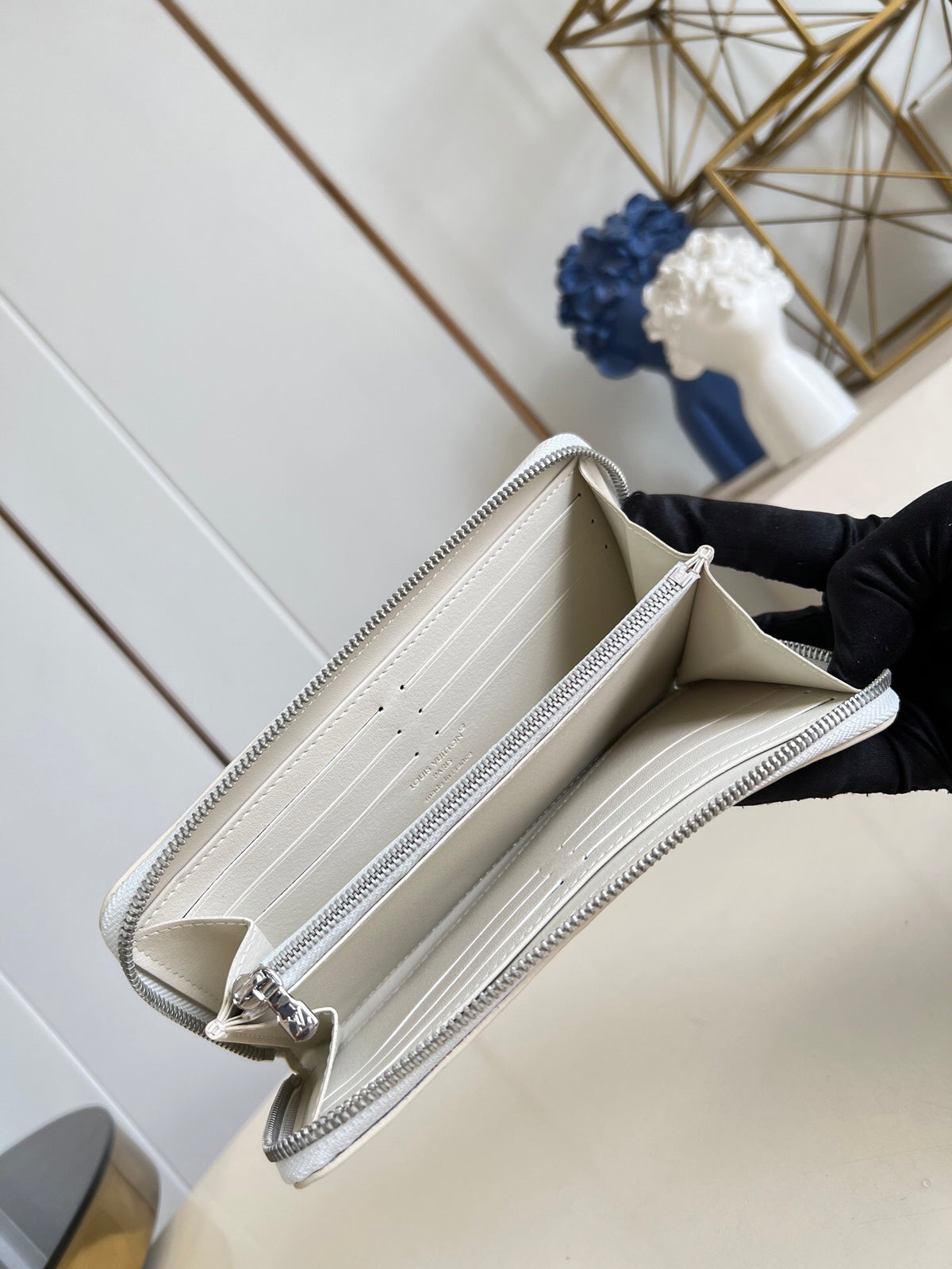 Catalogue article 26a6ee60d8 — view 6