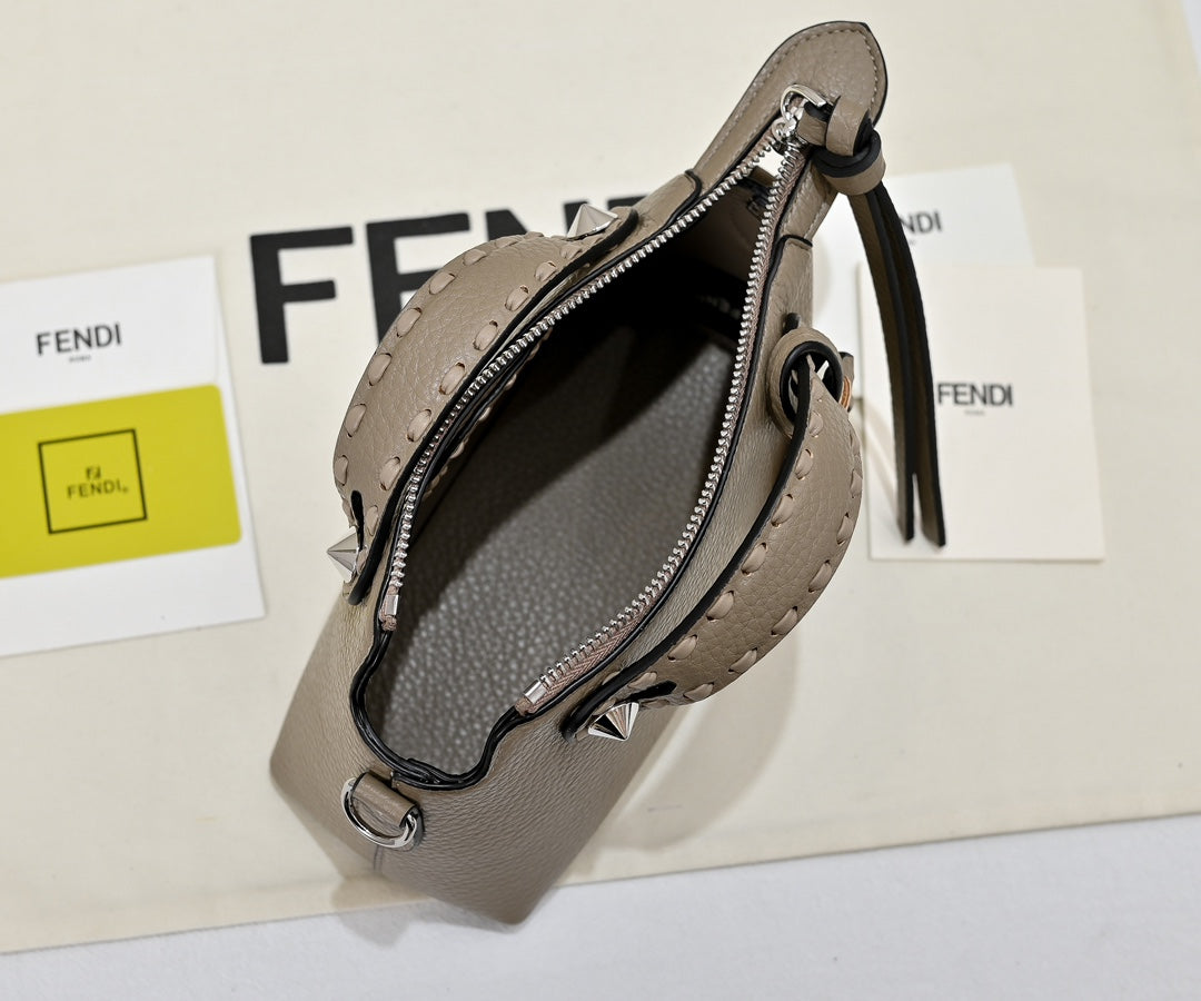 Catalogue article c4e8e22b0d — view 9