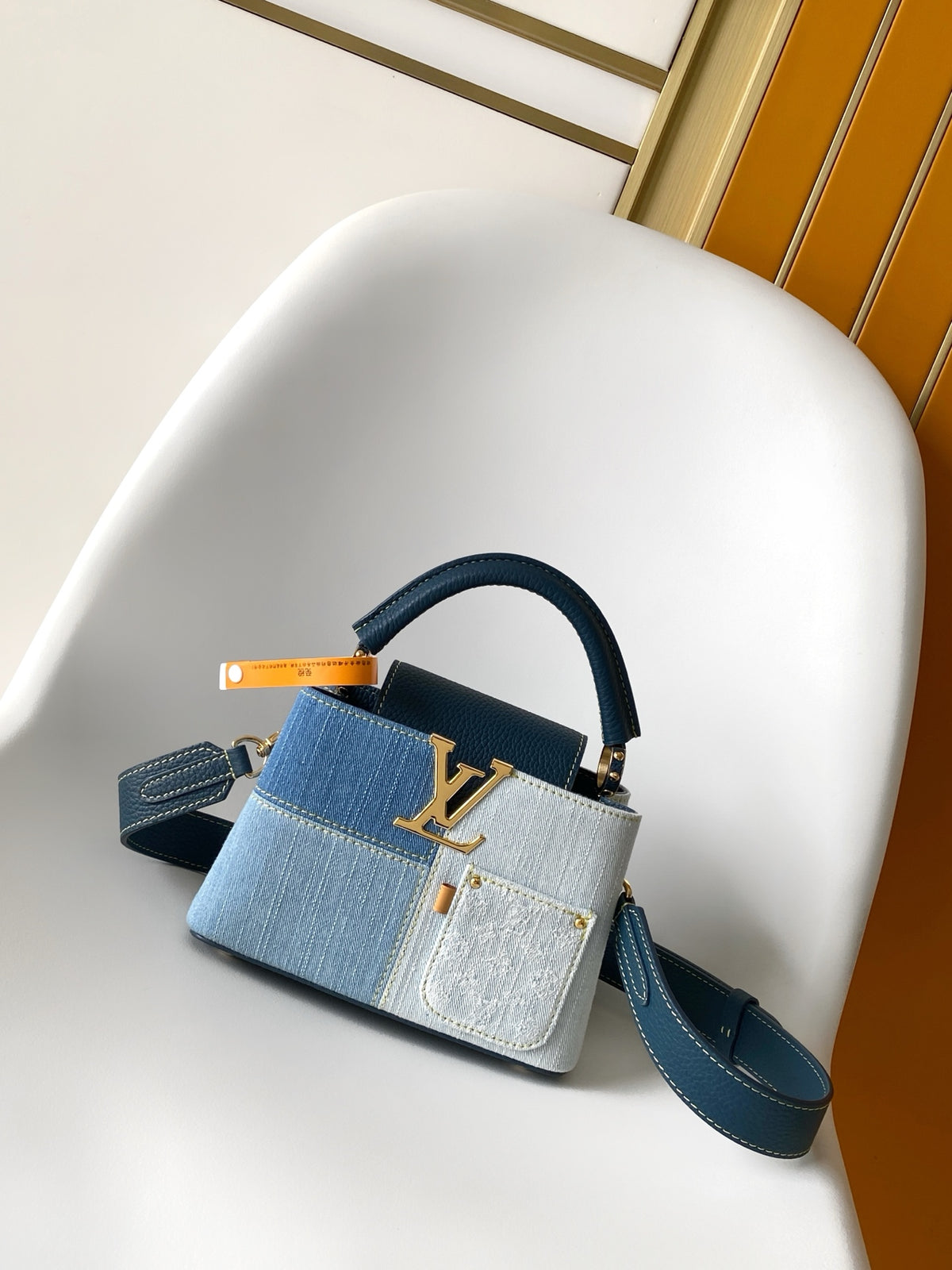 Catalogue article a40324a6f6 — view 1