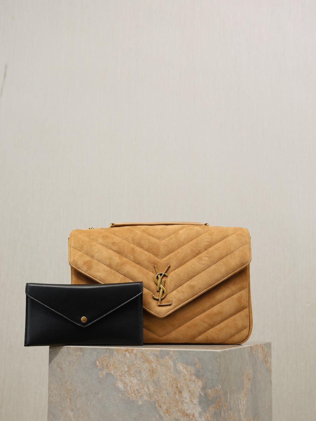 Catalogue article 9ac9d2049c — view 1