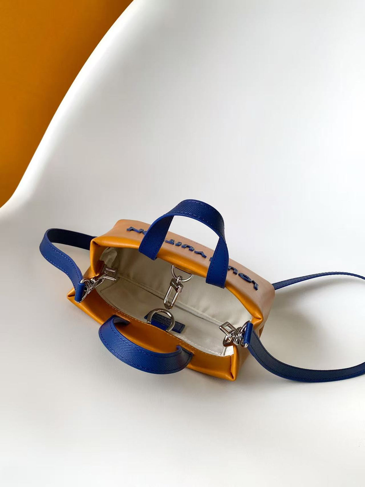 Catalogue article ae55e1e7b5 — view 8
