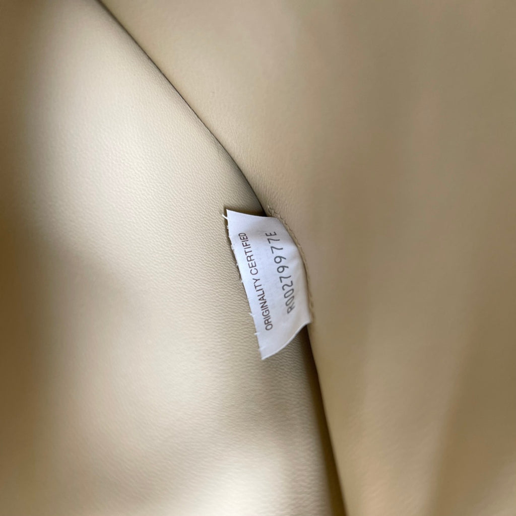 Catalogue article da416caba7 — view 6