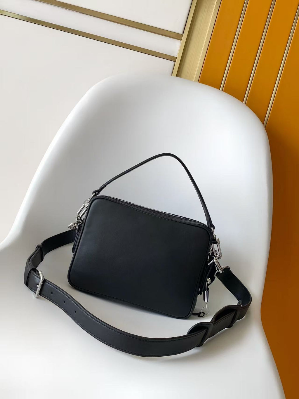 Catalogue article 2c5ea47361 — view 3