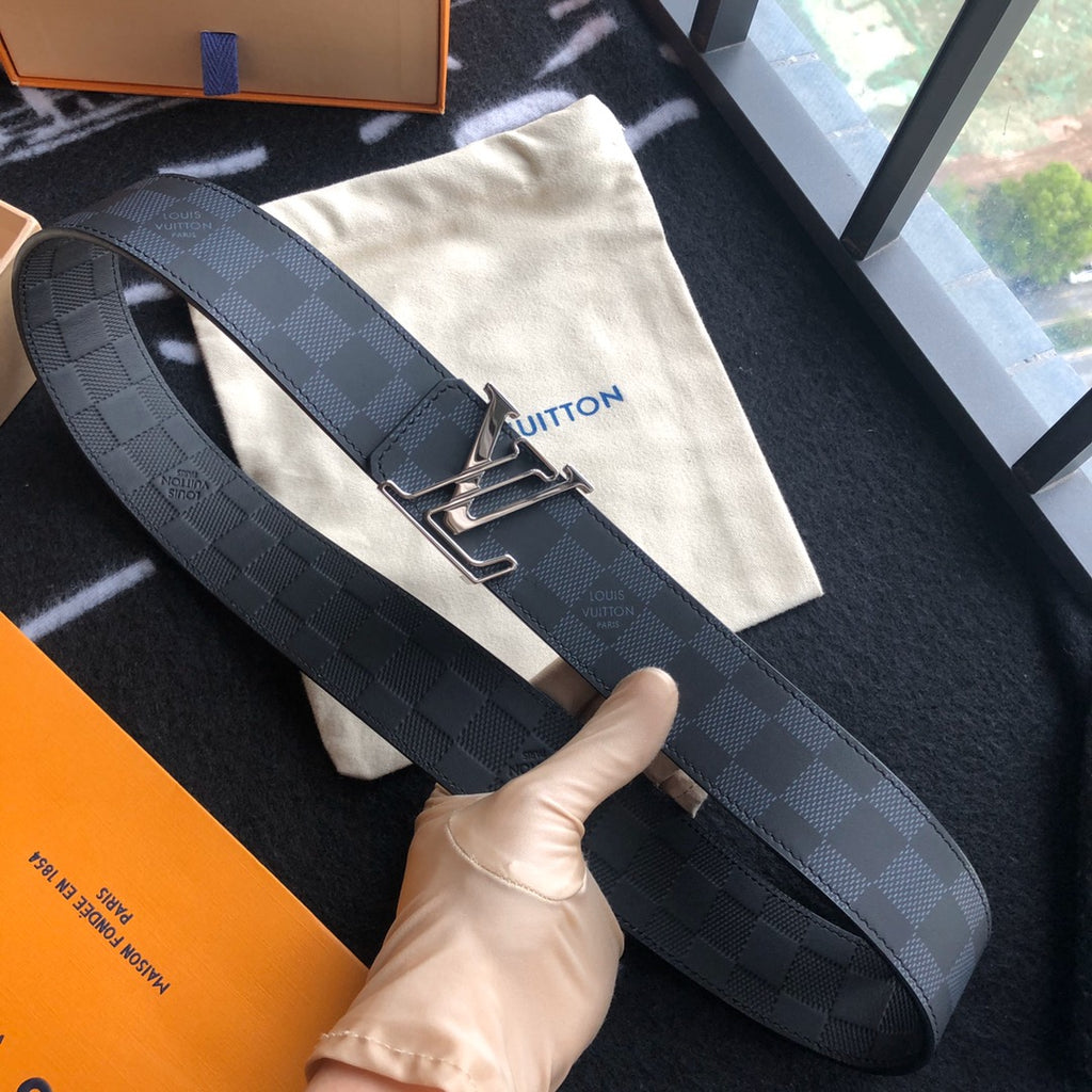 Catalogue article ed687a49c5 — view 1