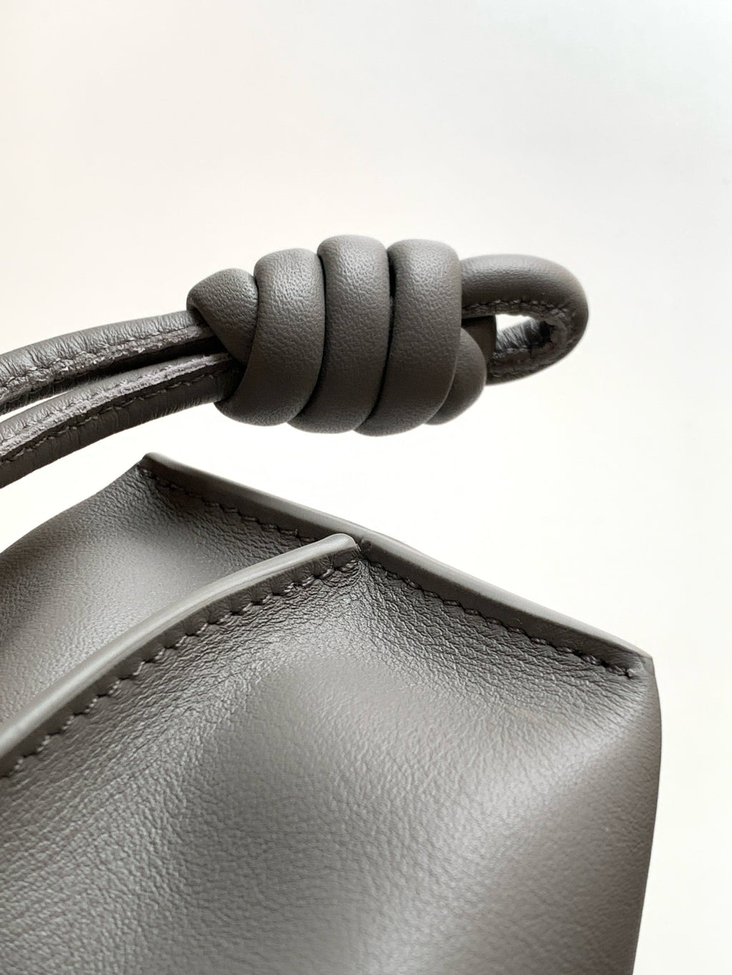 Catalogue article 376843e879 — view 6
