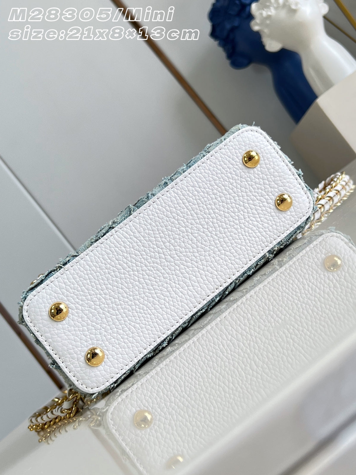 Catalogue article 5018f1f836 — view 5