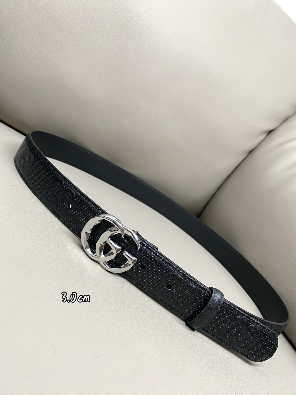 Catalogue article 1053dcafb7 — view 1