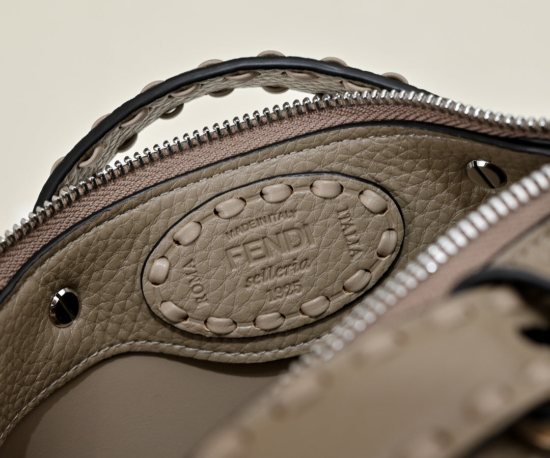 Catalogue article c4e8e22b0d — view 7