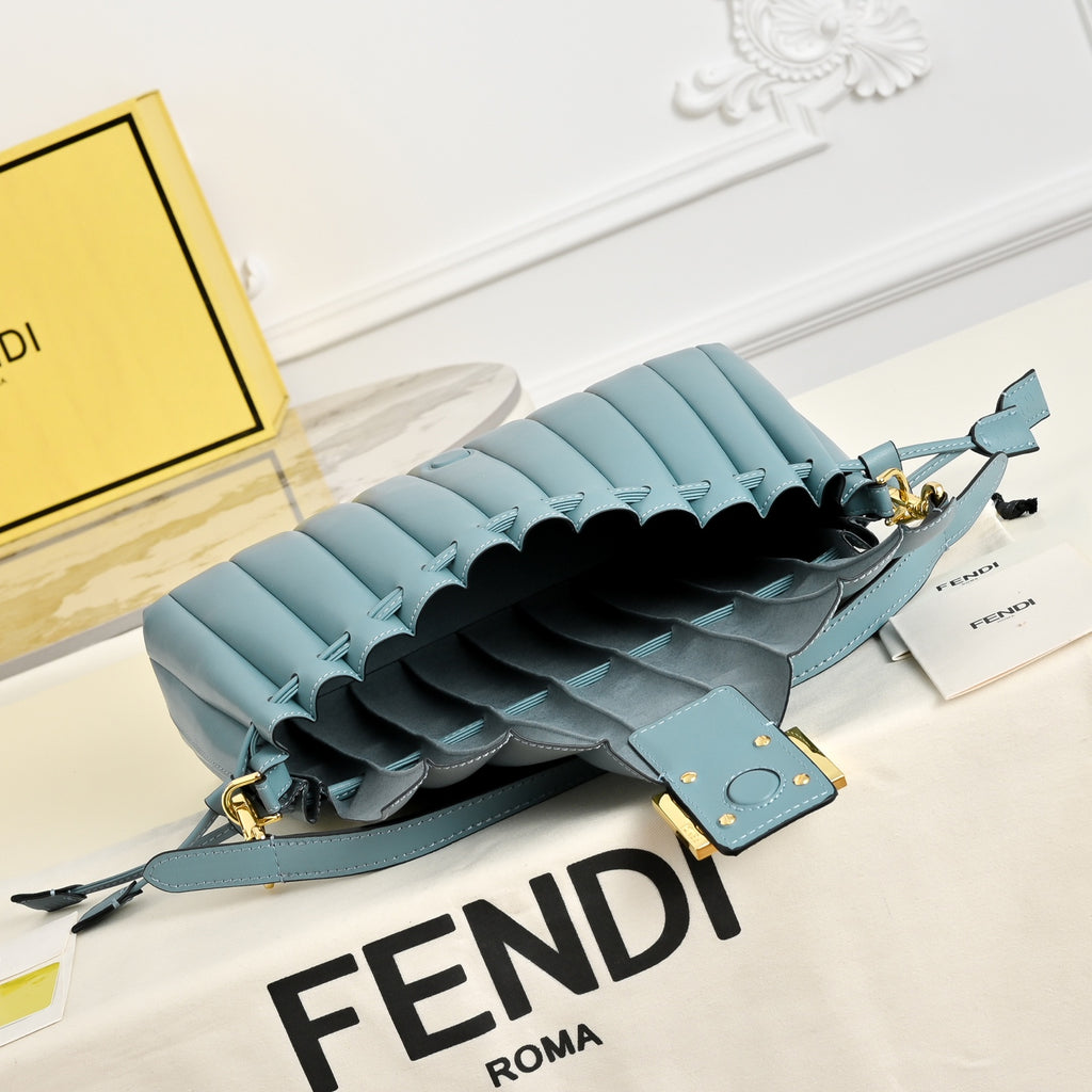 Catalogue article 9e104df2ab — view 9