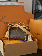 Louis Vuitton CarryAll BB — Monogram — Article 1048