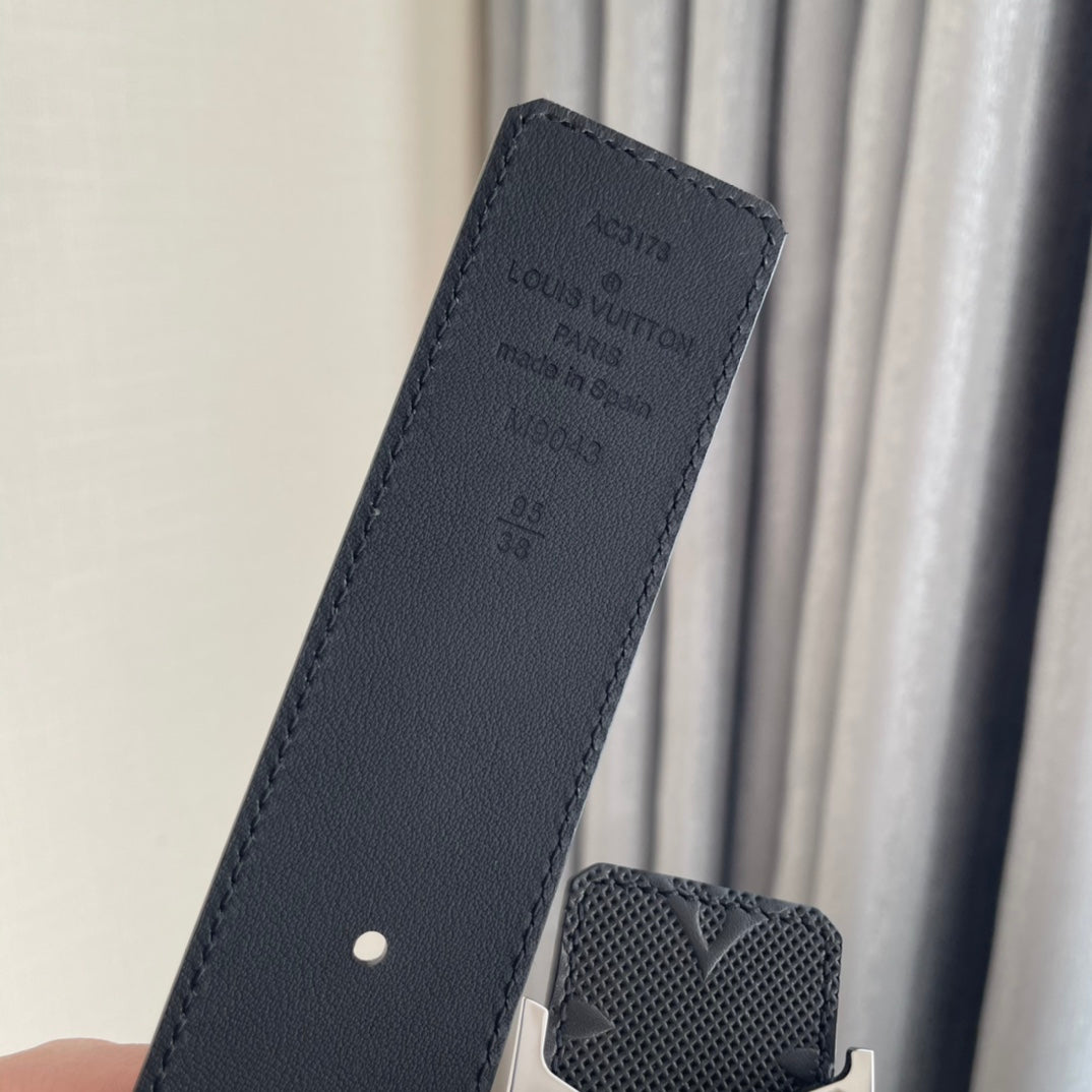 Catalogue article 5f5405572d — view 4