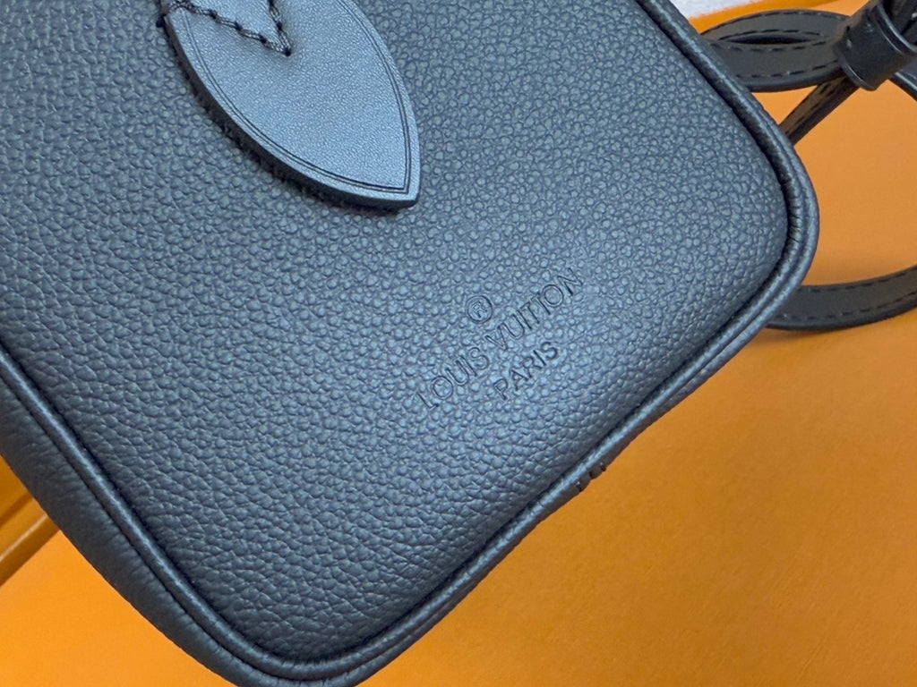 Catalogue article 048b6a52e3 — view 6