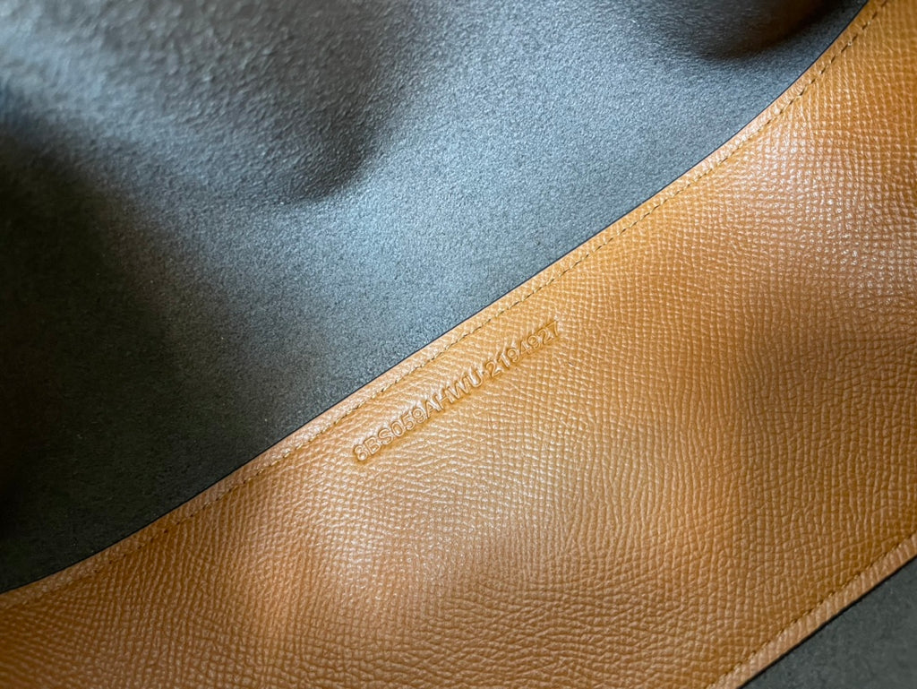 Catalogue article 14c1b3a5f1 — view 3