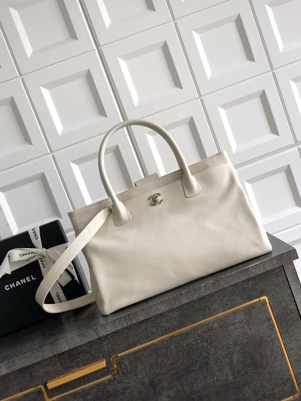 Catalogue article 81610022a3 — view 1
