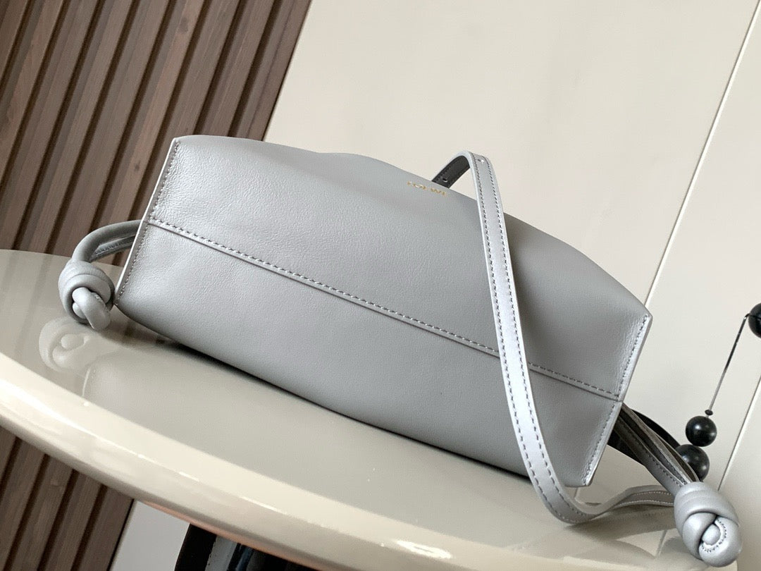 Catalogue article 376843e879 — view 3