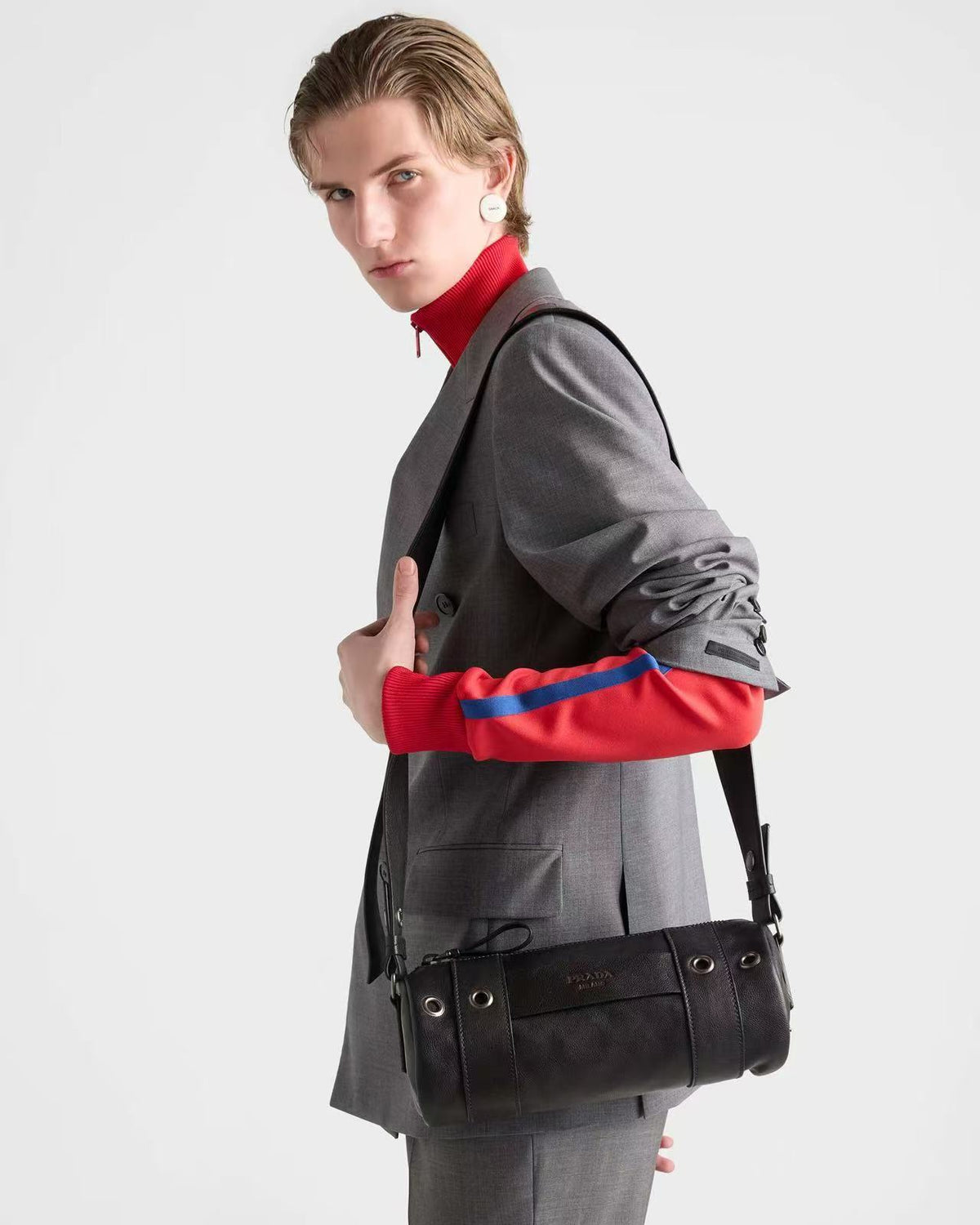 Catalogue article fb2101b4e6 — view 3