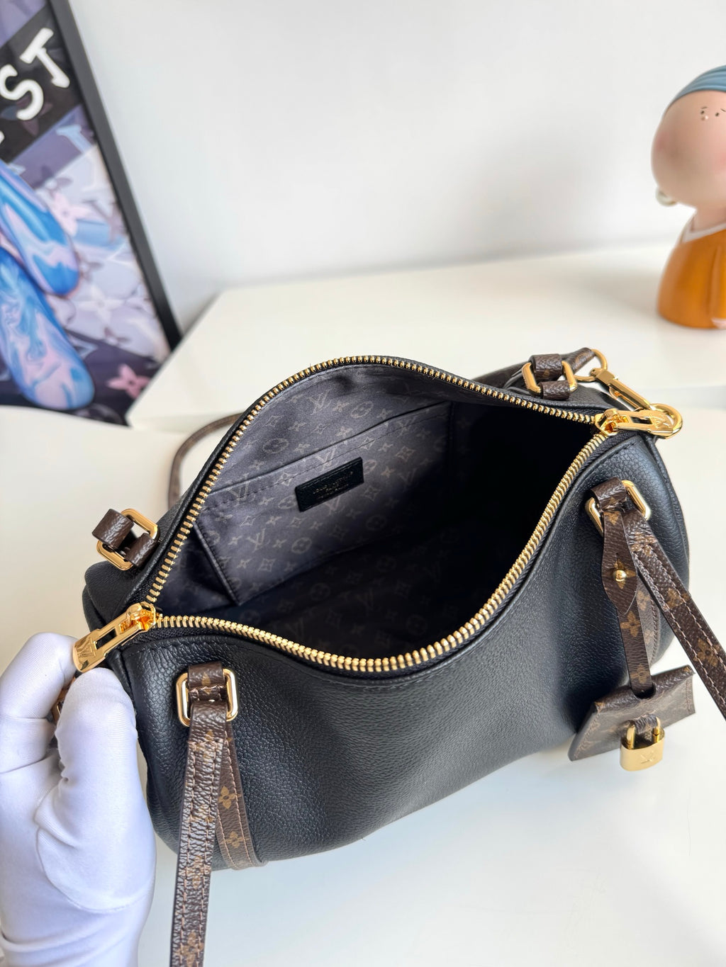 Catalogue article 070685c0bb — view 8