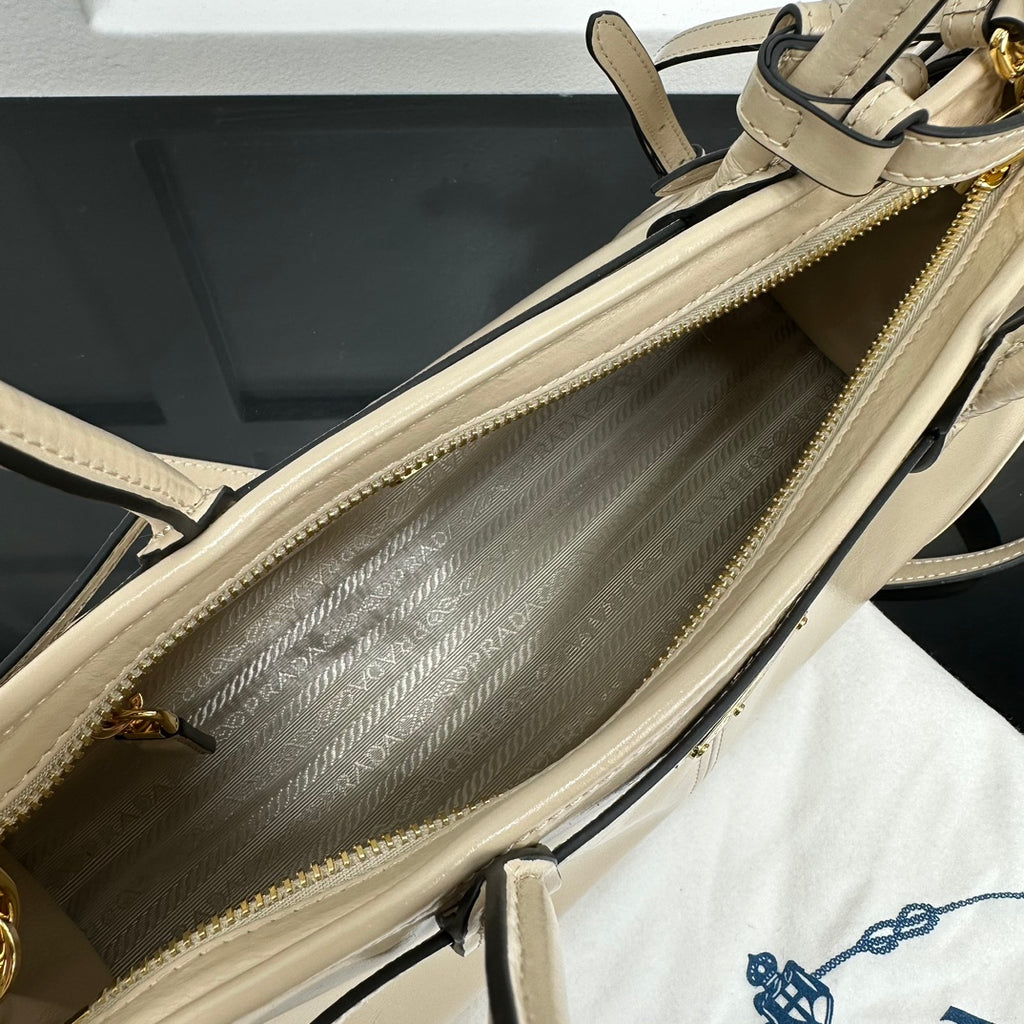 Catalogue article 319a896703 — view 7