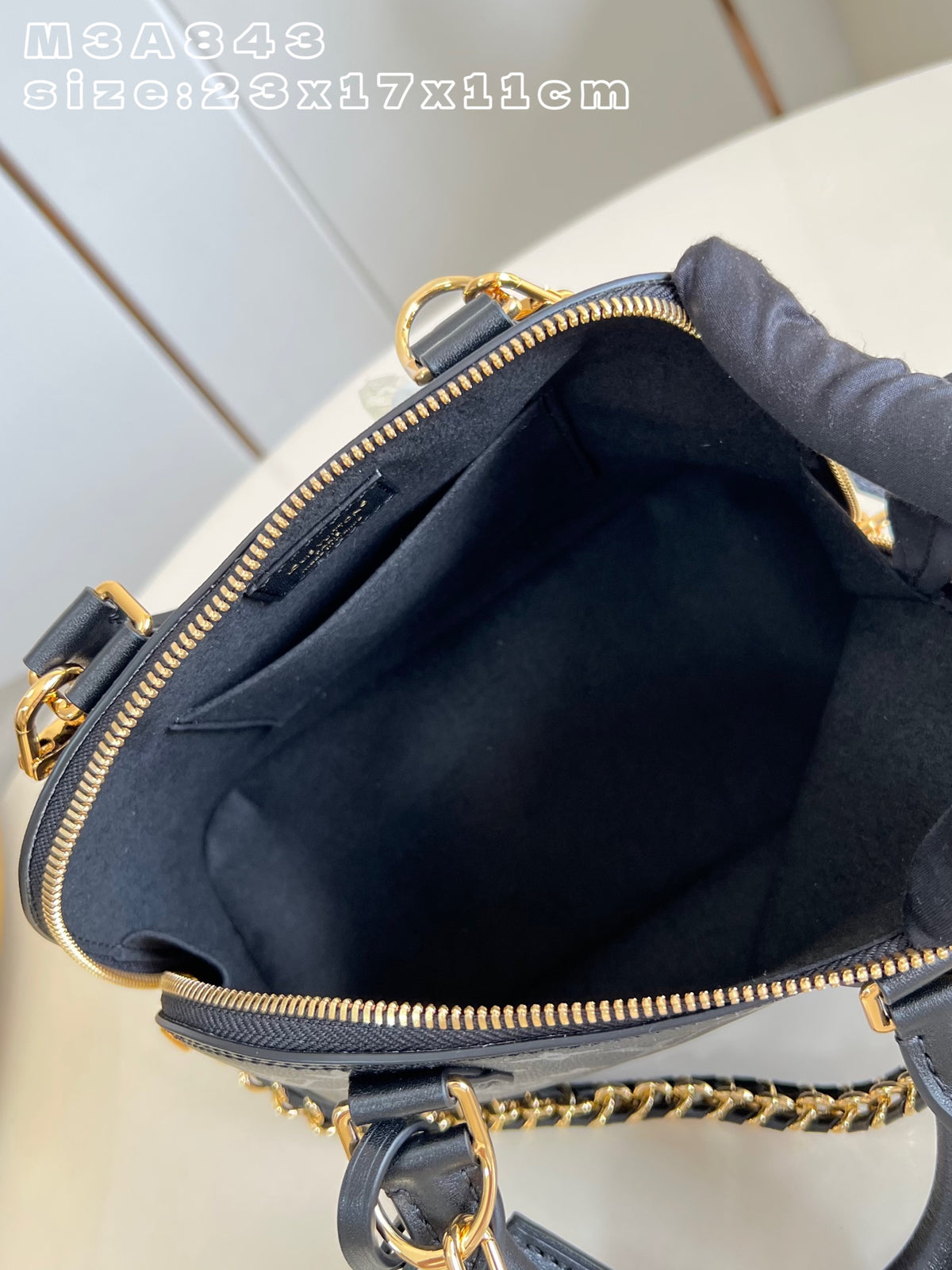 Catalogue article 8ce6339dad — view 8