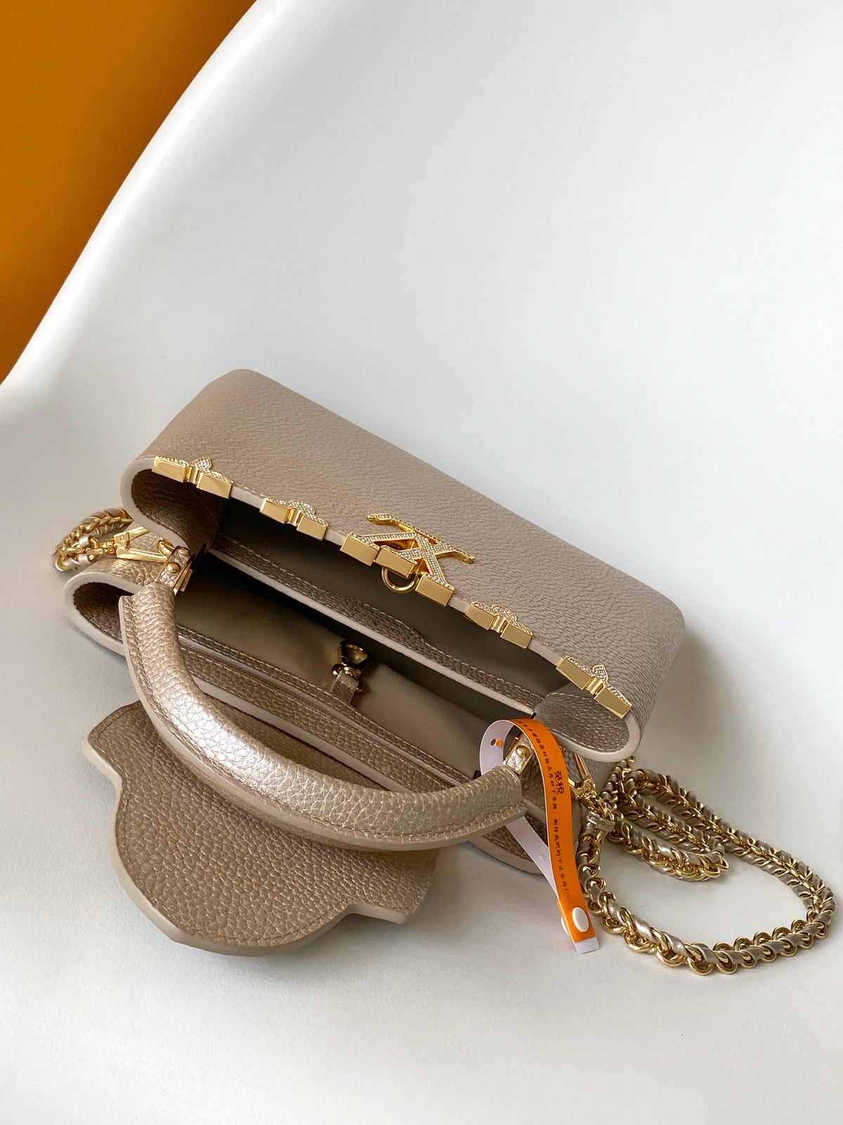 Catalogue article 726a1d6c85 — view 8