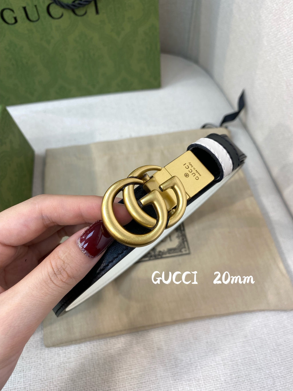 Catalogue article 1ff1d0c072 — view 2