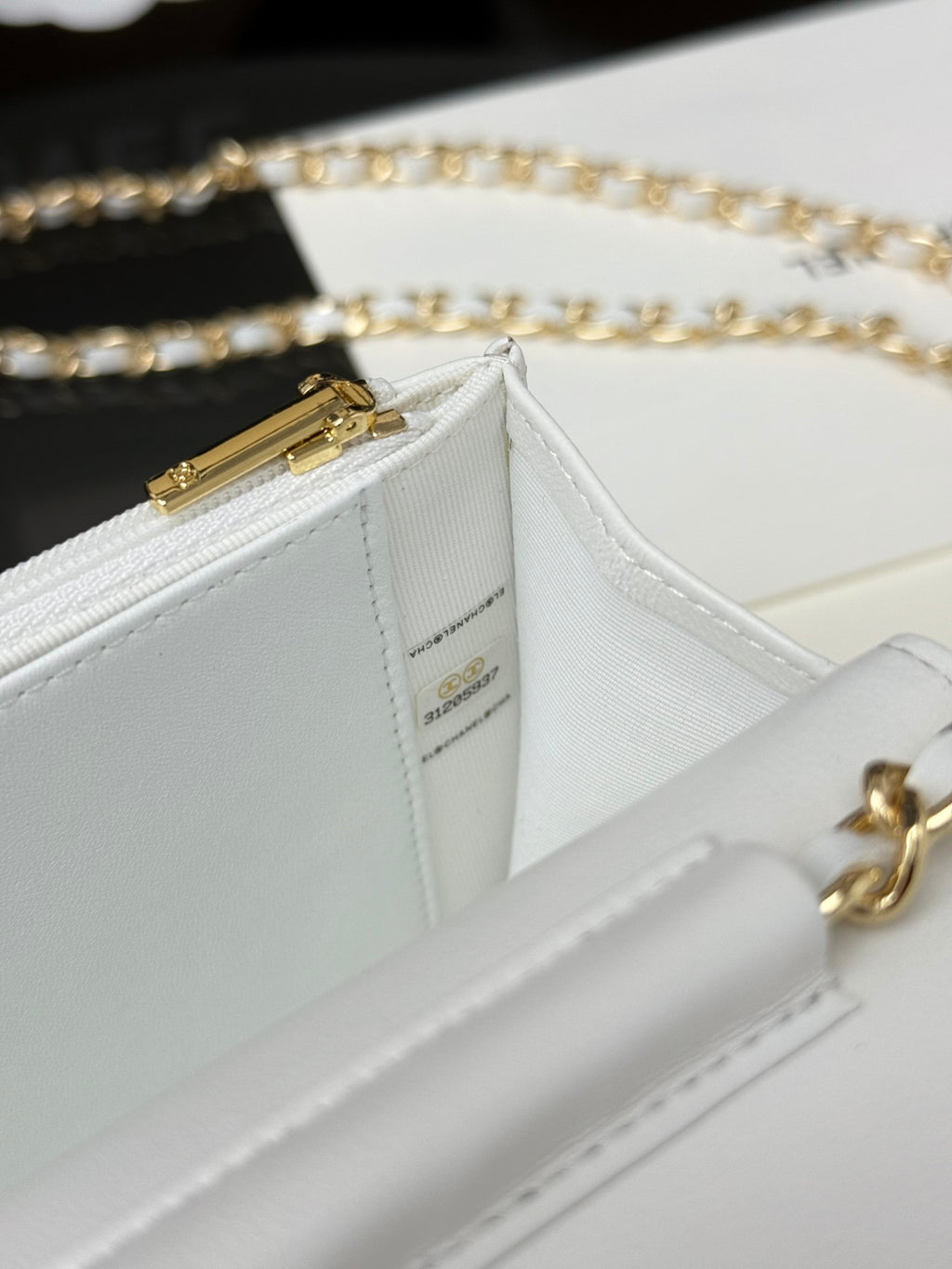 Catalogue article 71704df5d3 — view 8