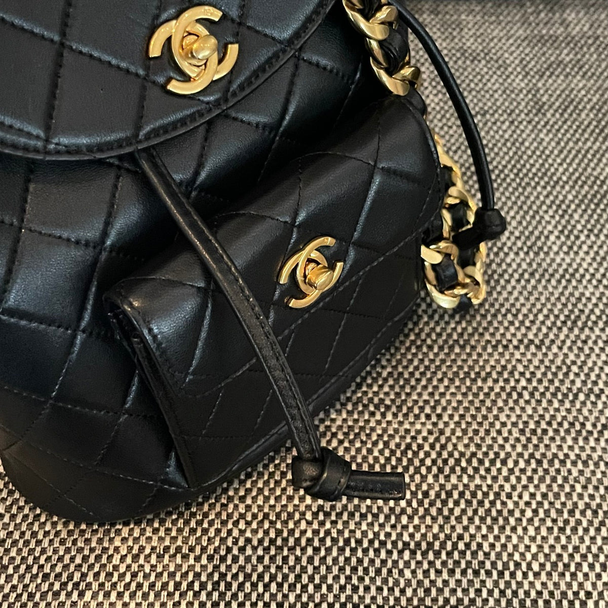 Catalogue article b670cc93fb — view 4