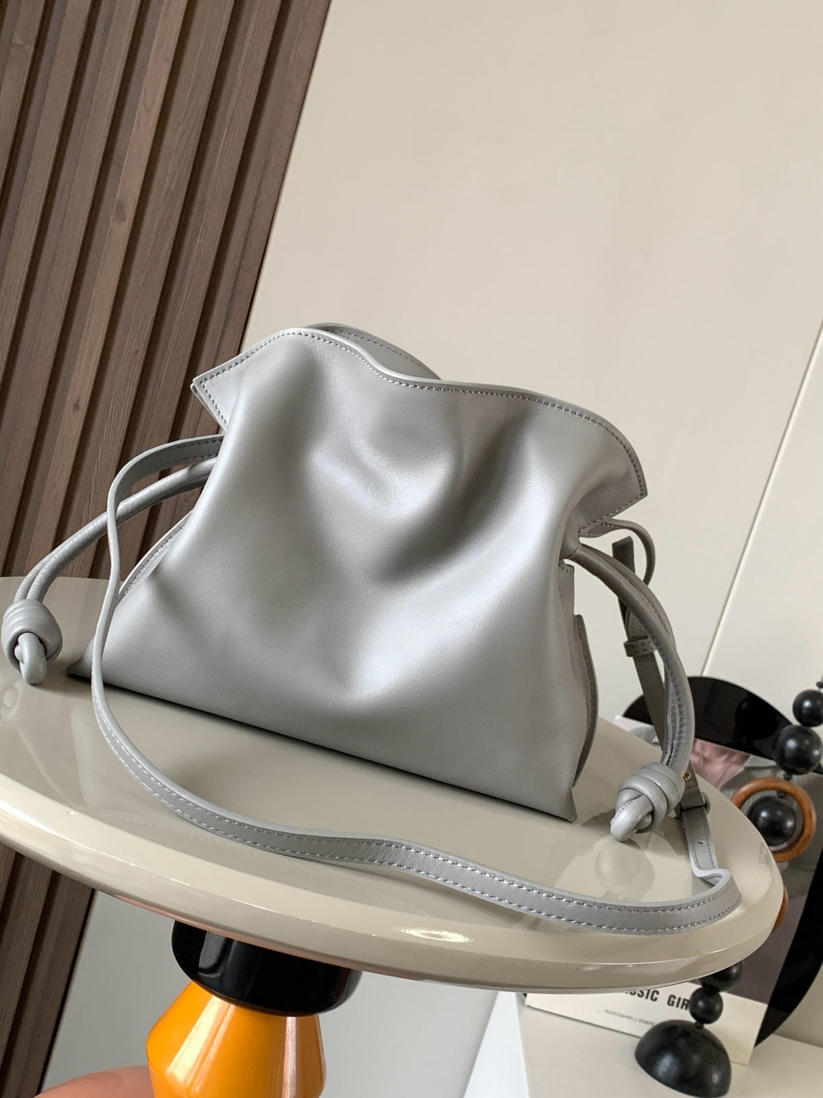 Catalogue article 376843e879 — view 4