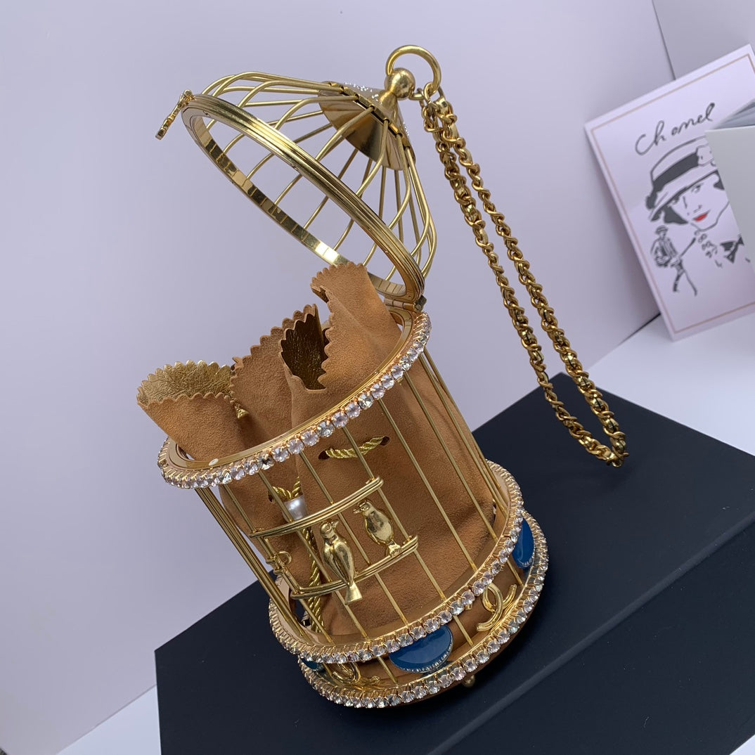 Catalogue article 8f3bd9ad9d — view 4