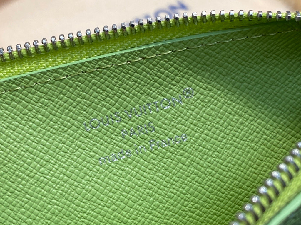 Catalogue article c824d8d16b — view 3