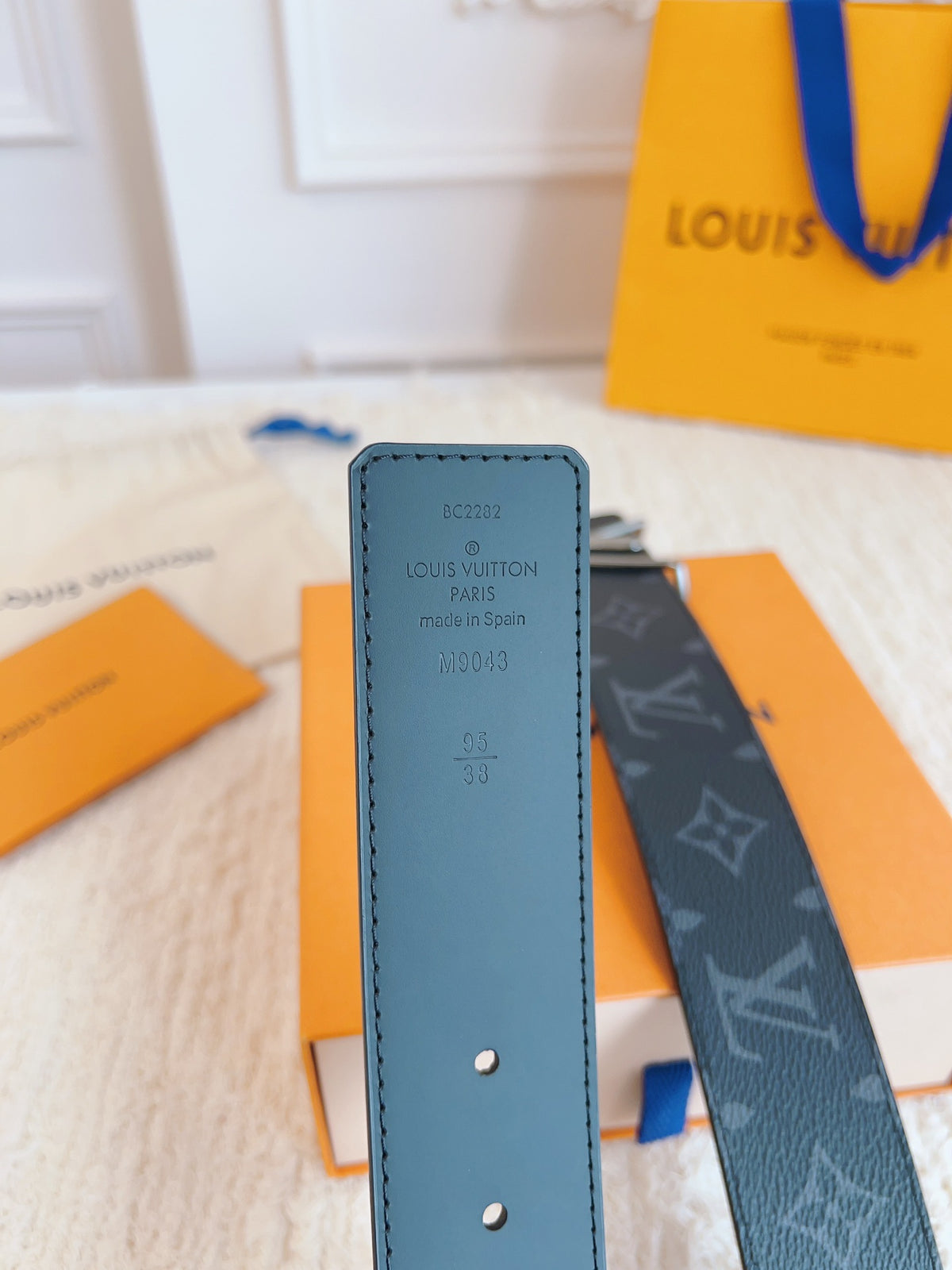 Catalogue article 72c9069226 — view 7