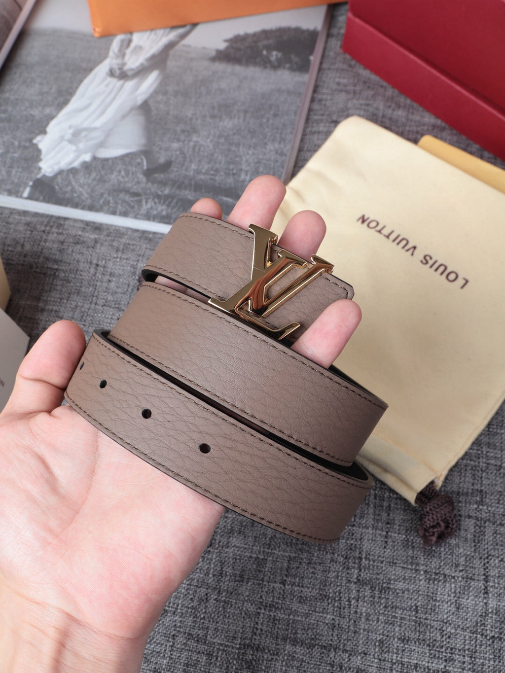 Catalogue article c4c2a3cd52 — view 2