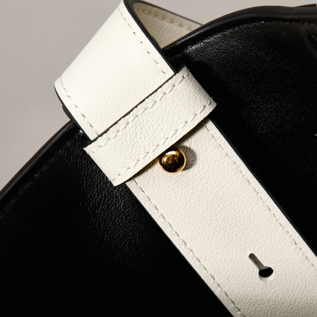 Catalogue article b8fb0d28ca — view 6