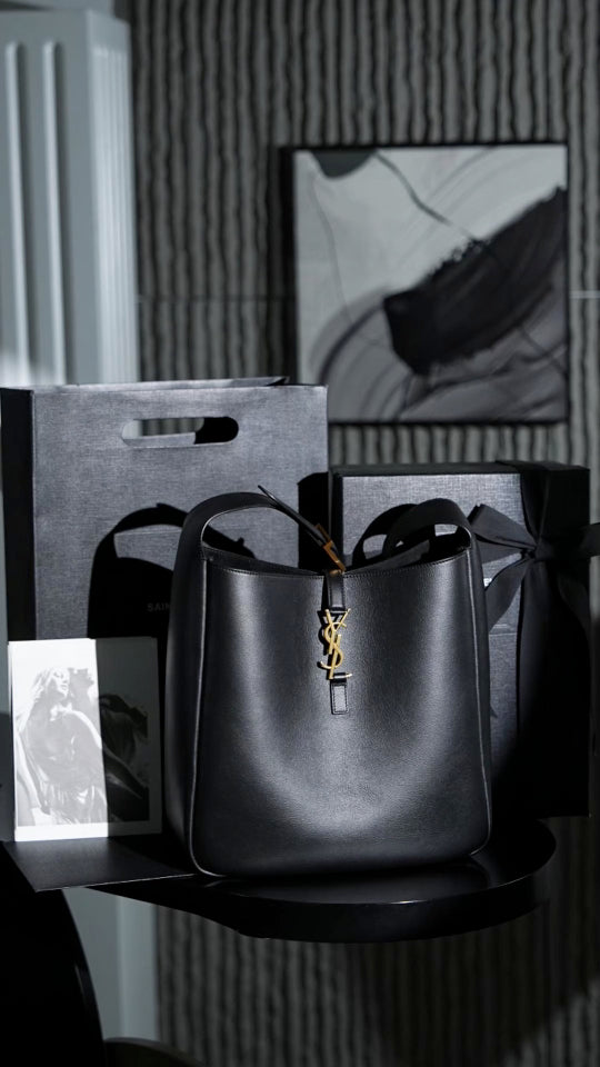 Catalogue article 8690a82a44 — view 1