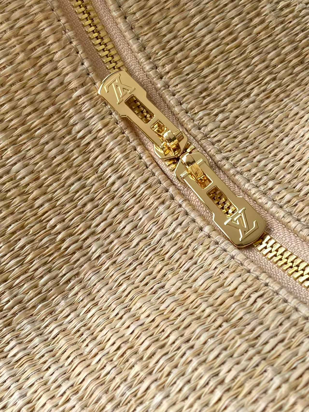 Catalogue article b3b81b3e61 — view 7