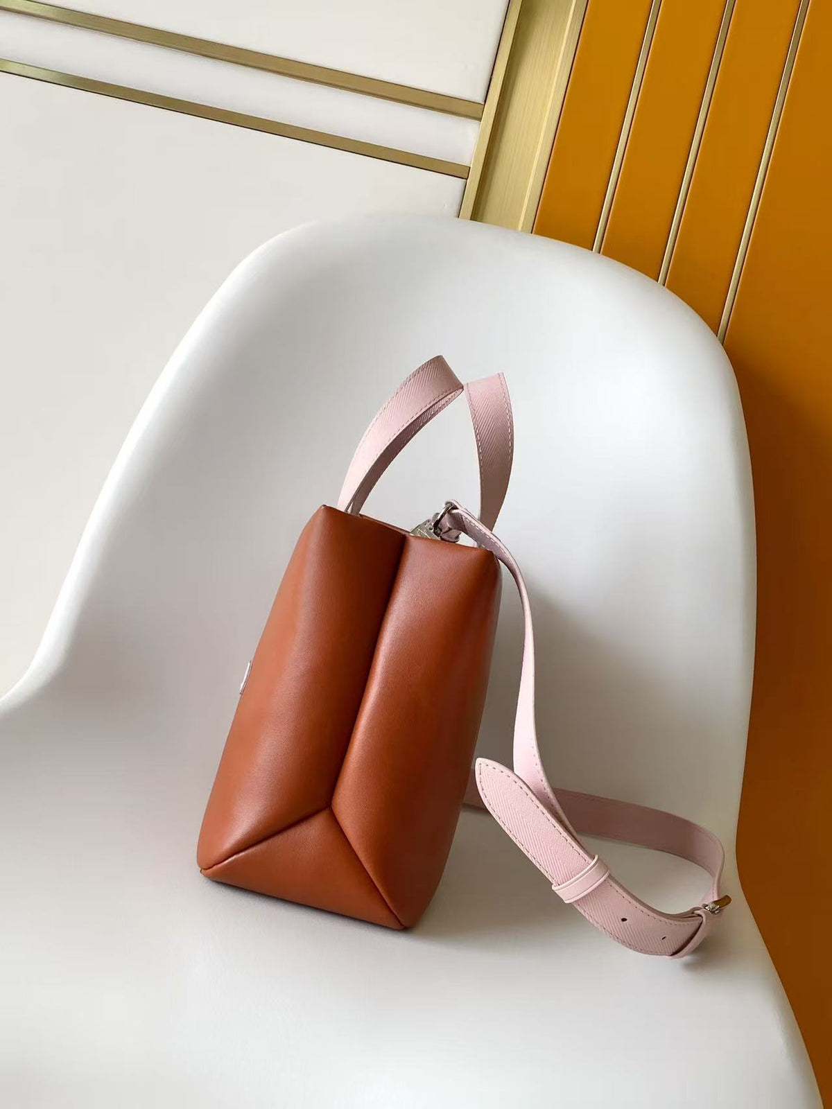 Catalogue article 81ee080a63 — view 2