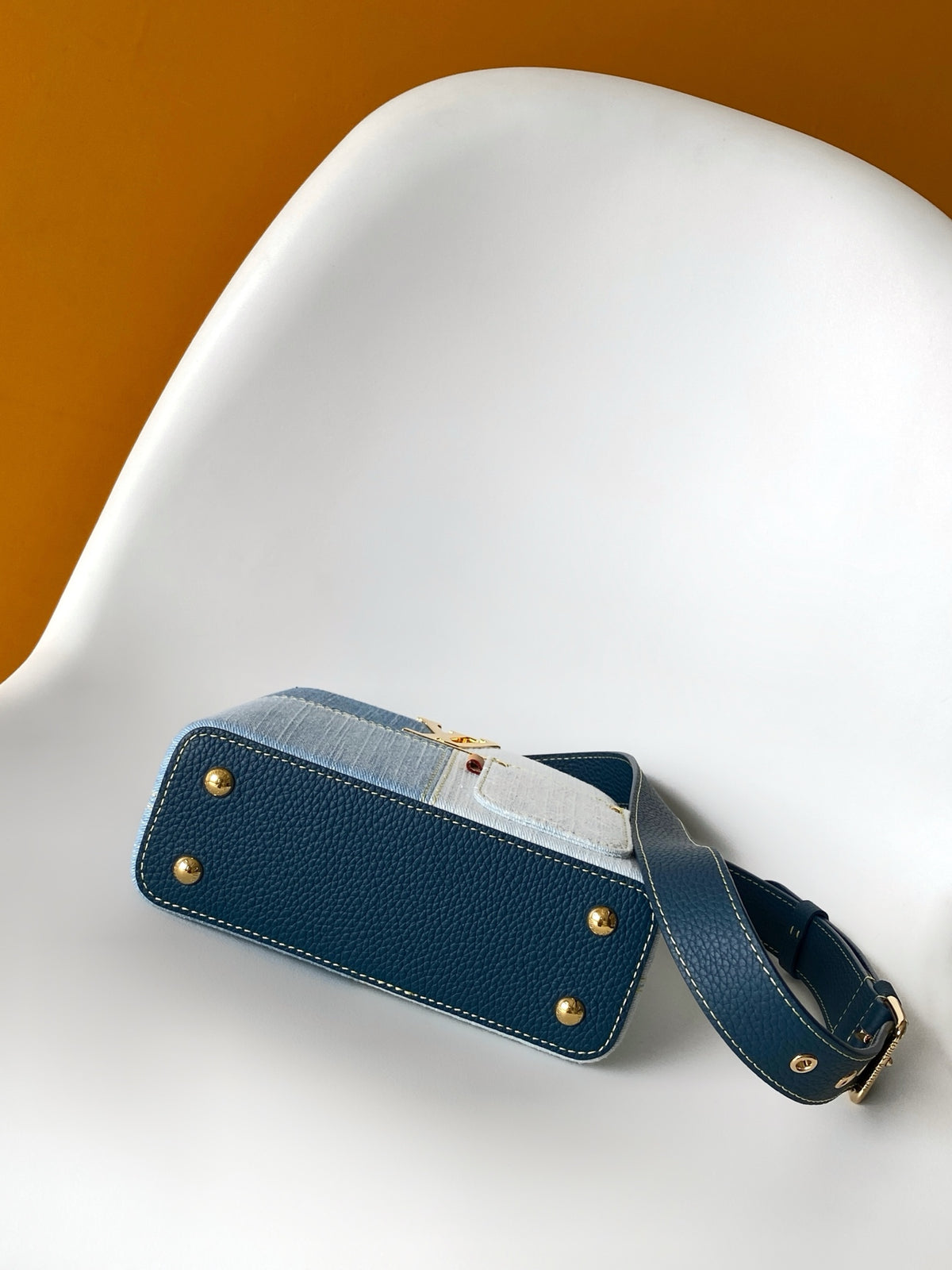 Catalogue article a40324a6f6 — view 4