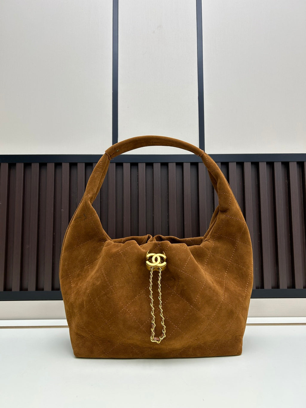 Catalogue article 1013e8a672 — view 1