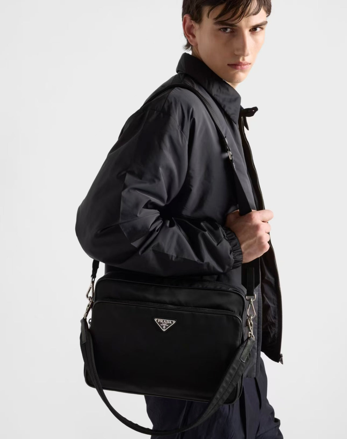 Catalogue article 57d9354665 — view 1