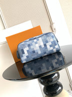 Louis Vuitton M28847 — Catalogue 106466