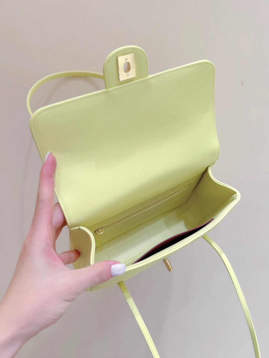 Catalogue article 69fdaff653 — view 8