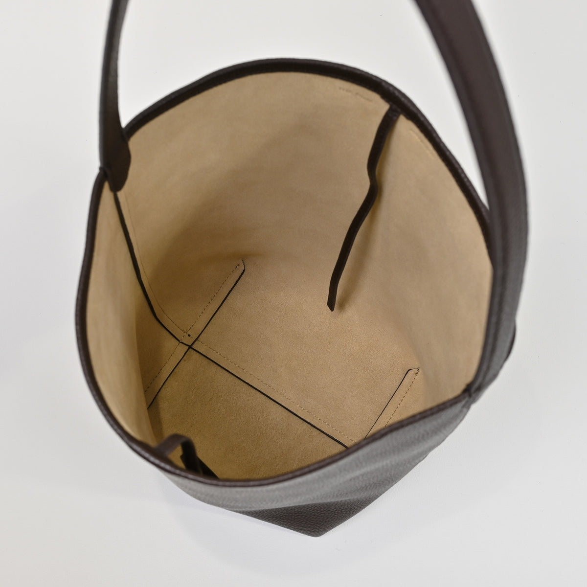 Catalogue article 5e08272468 — view 5