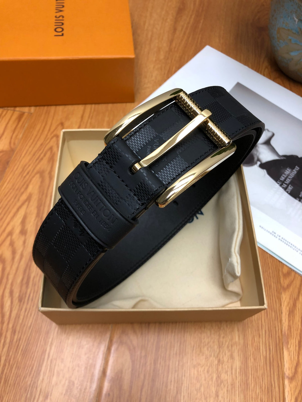 Catalogue article 9deadc602b — view 2