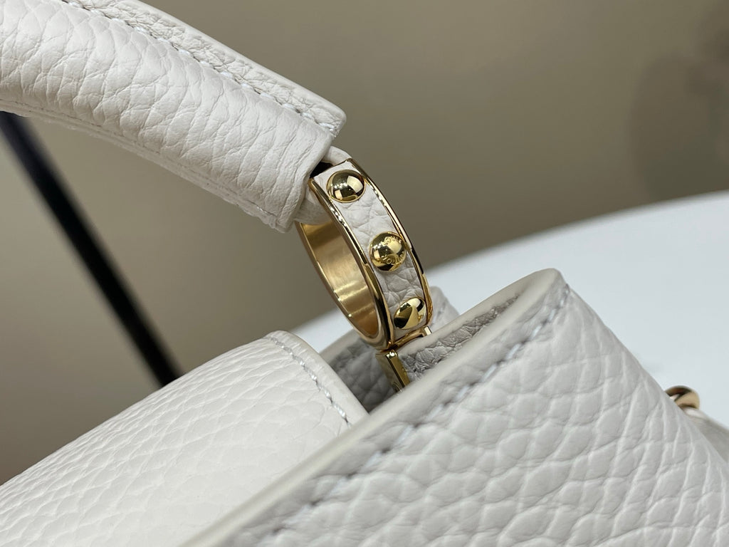 Catalogue article 5b4a852326 — view 7