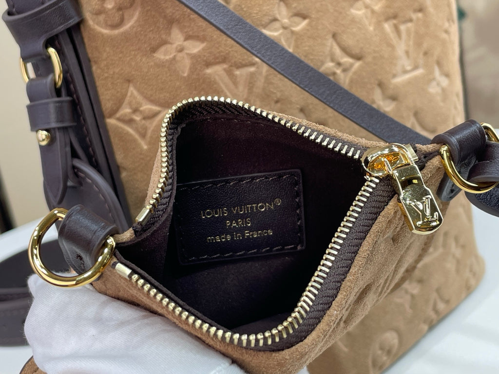 Catalogue article 0b8df90339 — view 10
