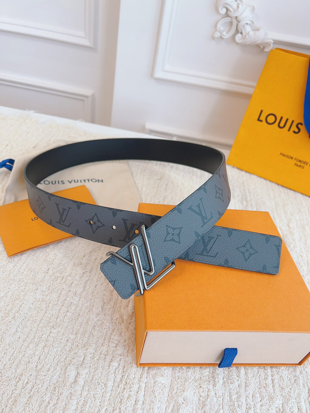 Catalogue article 957681582f — view 6