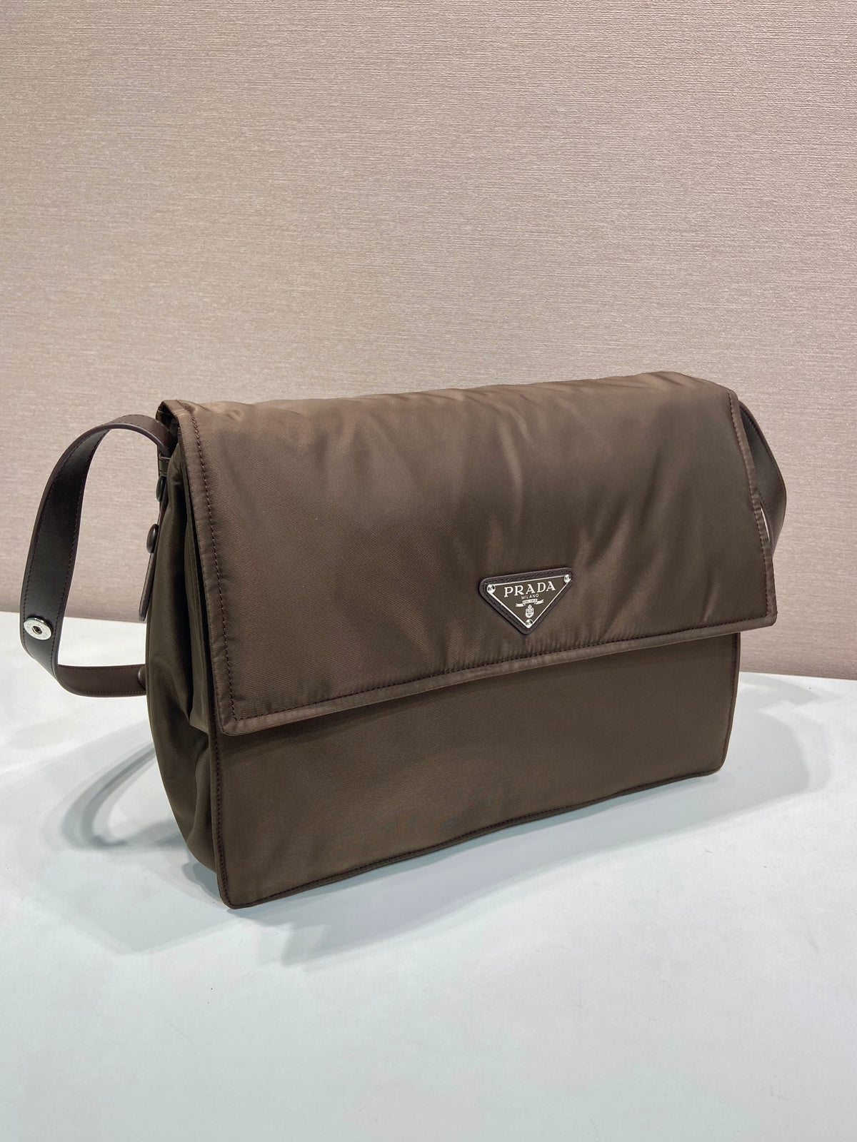 Catalogue article 619b3501f0 — view 3