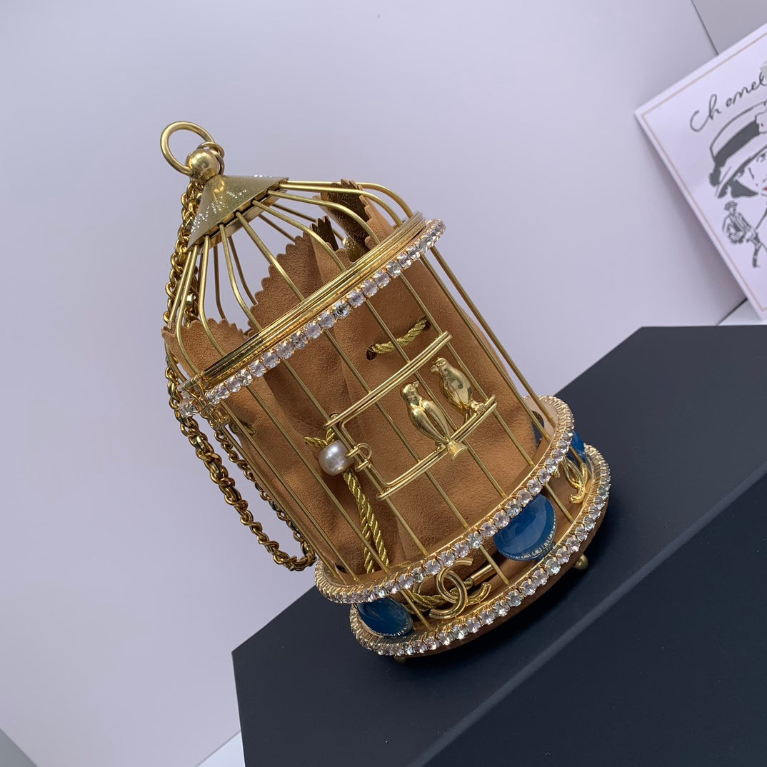 Catalogue article 8f3bd9ad9d — view 2