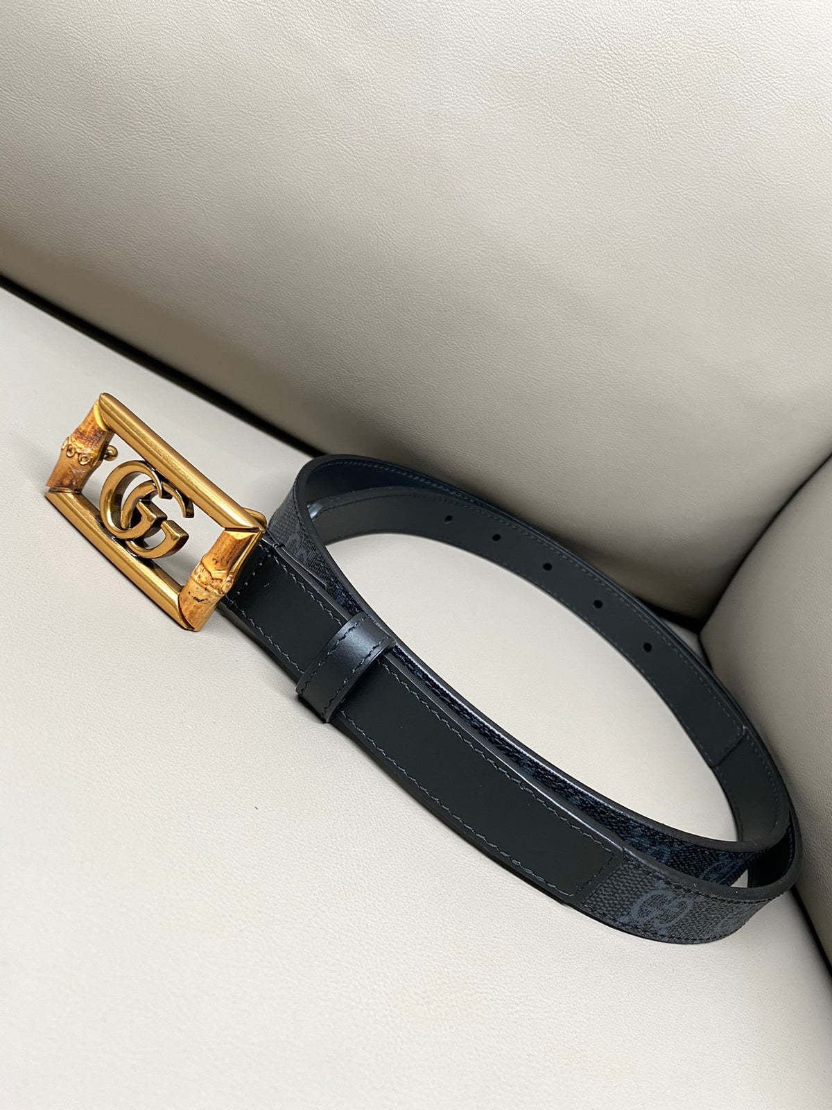 Catalogue article d135b90a1a — view 1