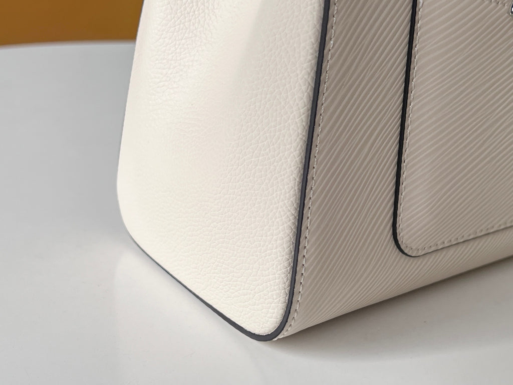 Catalogue article 2024b2423e — view 7